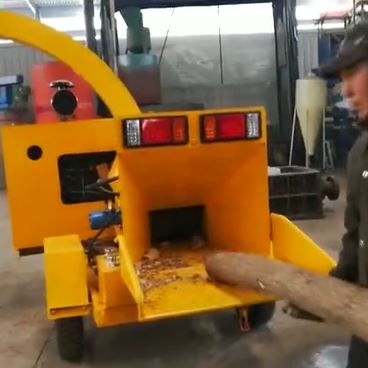 Tree Branch Wood Crusher Grind Wood Grinder